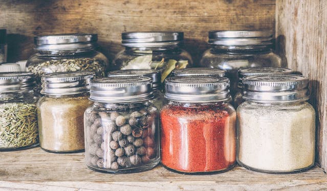 The Science of Flavor – Spices and Herbs to Add Flavor to Your Dishes