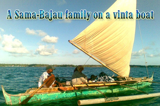 A-Sama-Bajau-family-on-a-vinta-boat