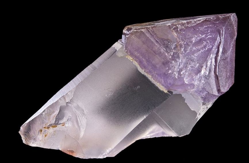 A crystal of amethyst quartz