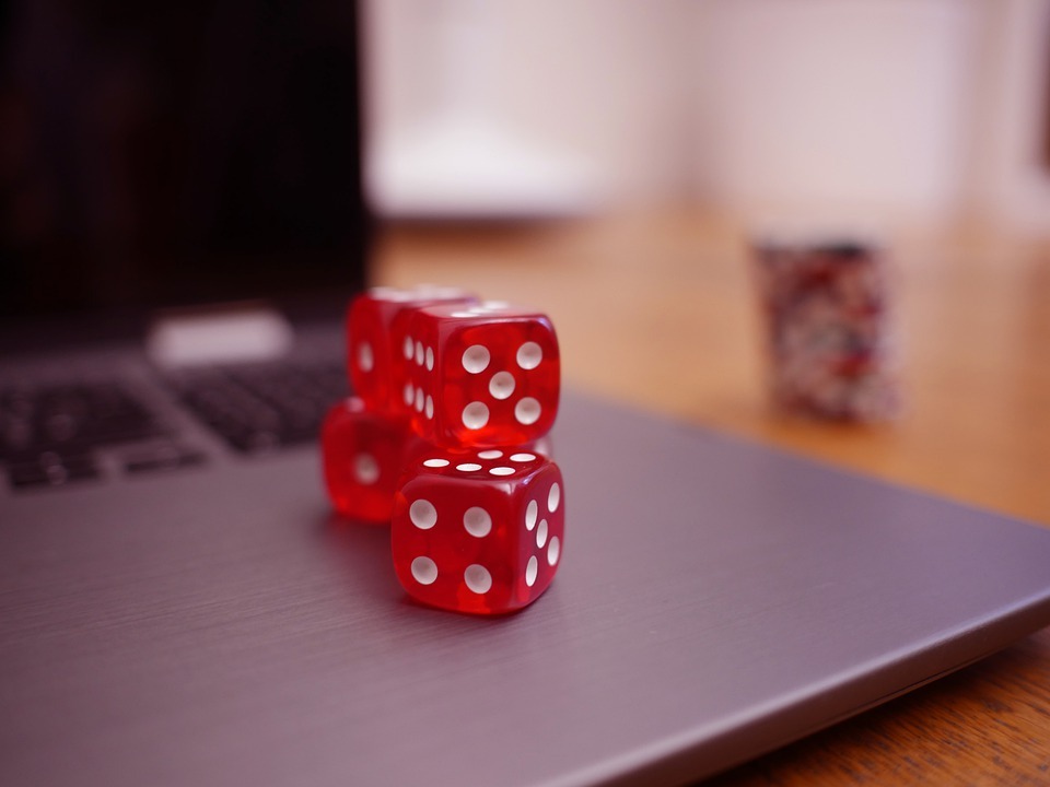Things to Know Before Playing at Online Casinos