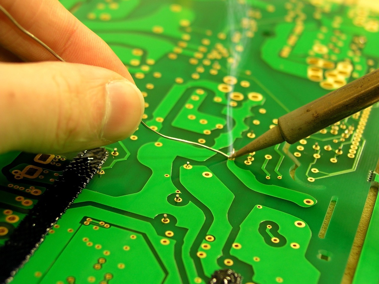 Guide To Working With An Electronics Assembly Manufacturing Services Company
