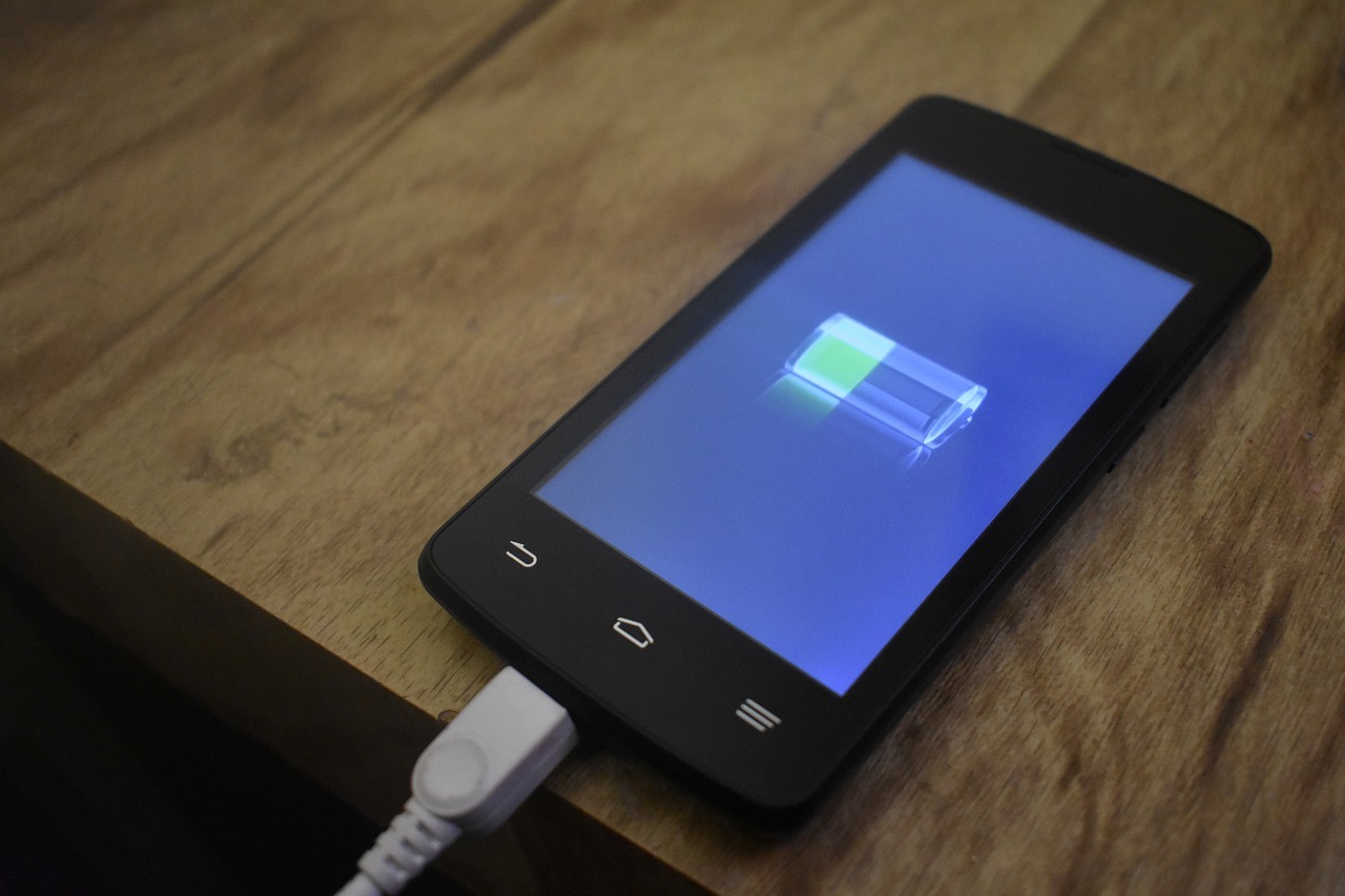 Tips for Extending Your Phone’s Battery Life in an Emergency